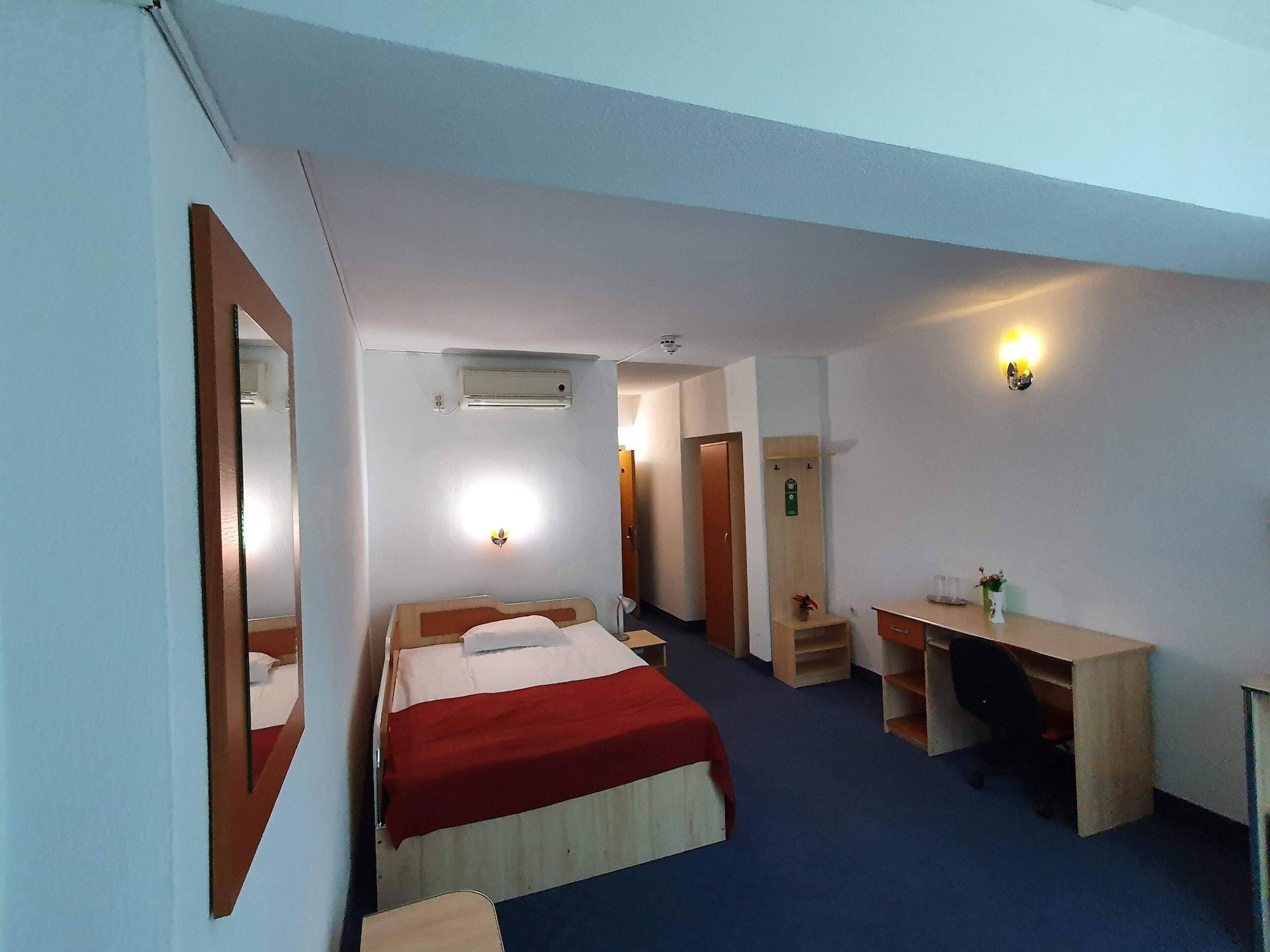 Hotel Cornul Vanatorului Piteşti Eksteriør bilde